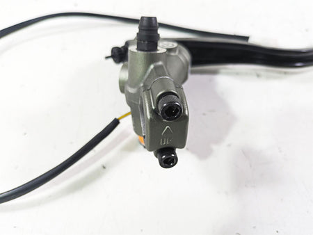 2023 Triumph Street Triple 765 RS Front Radial Brake Master Cylinder T2024898 {{ shop.shopifyCountryName }} - Mototech271