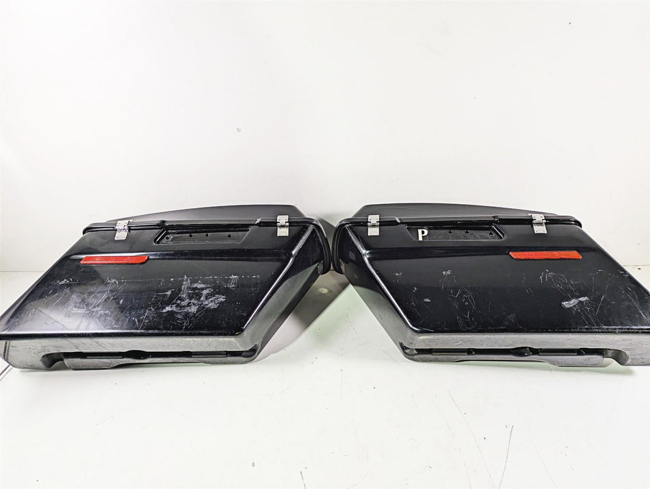 2008 Harley Touring FLHTP Electra Glide Saddlebag Saddle Bag Set 90634-93 {{ shop.shopifyCountryName }} - Mototech271