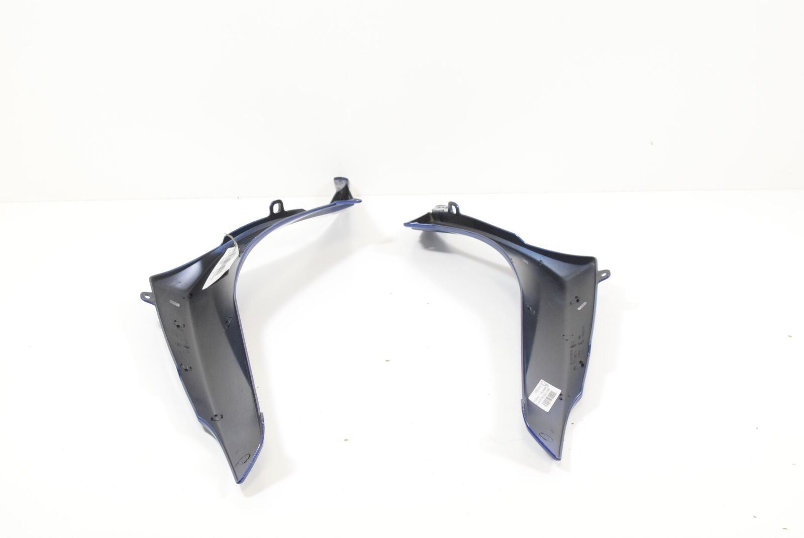 2014 BMW R1200R R1200 R K27 Rear Tail Side Cover Fairing Set MONTEGOBLUE 8535495 {{ shop.shopifyCountryName }} - Mototech271
