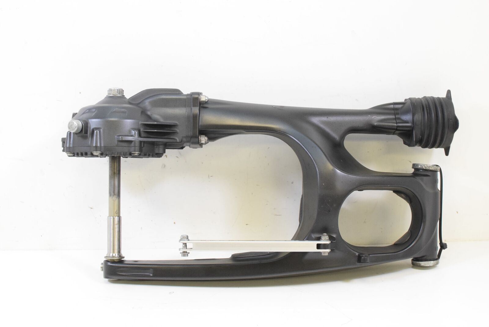 2014 Yamaha XT1200 ES Super Tenere Swingarm Differential Drive Shaft 23P-22110-0 {{ shop.shopifyCountryName }} - Mototech271