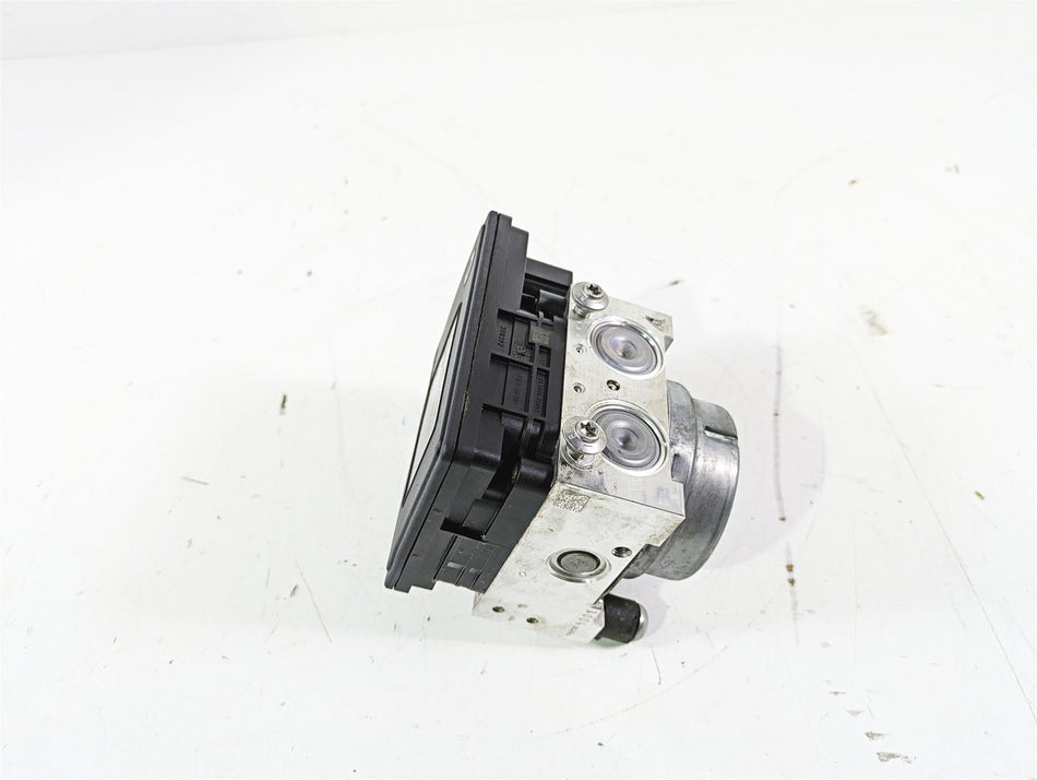 2016 BMW R1200GS GSW K50 Abs Brake Pump Module 8561704 {{ shop.shopifyCountryName }} - Mototech271