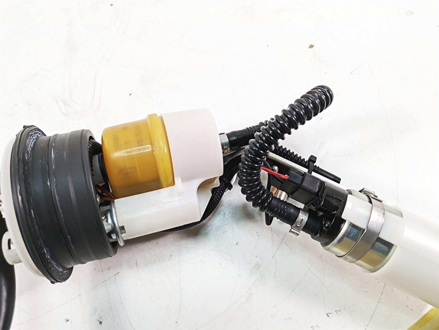 2017 Mv Agusta Dragster 800 Fuel Gas Petrol Pump -Tested 8000B4722 {{ shop.shopifyCountryName }} - Mototech271