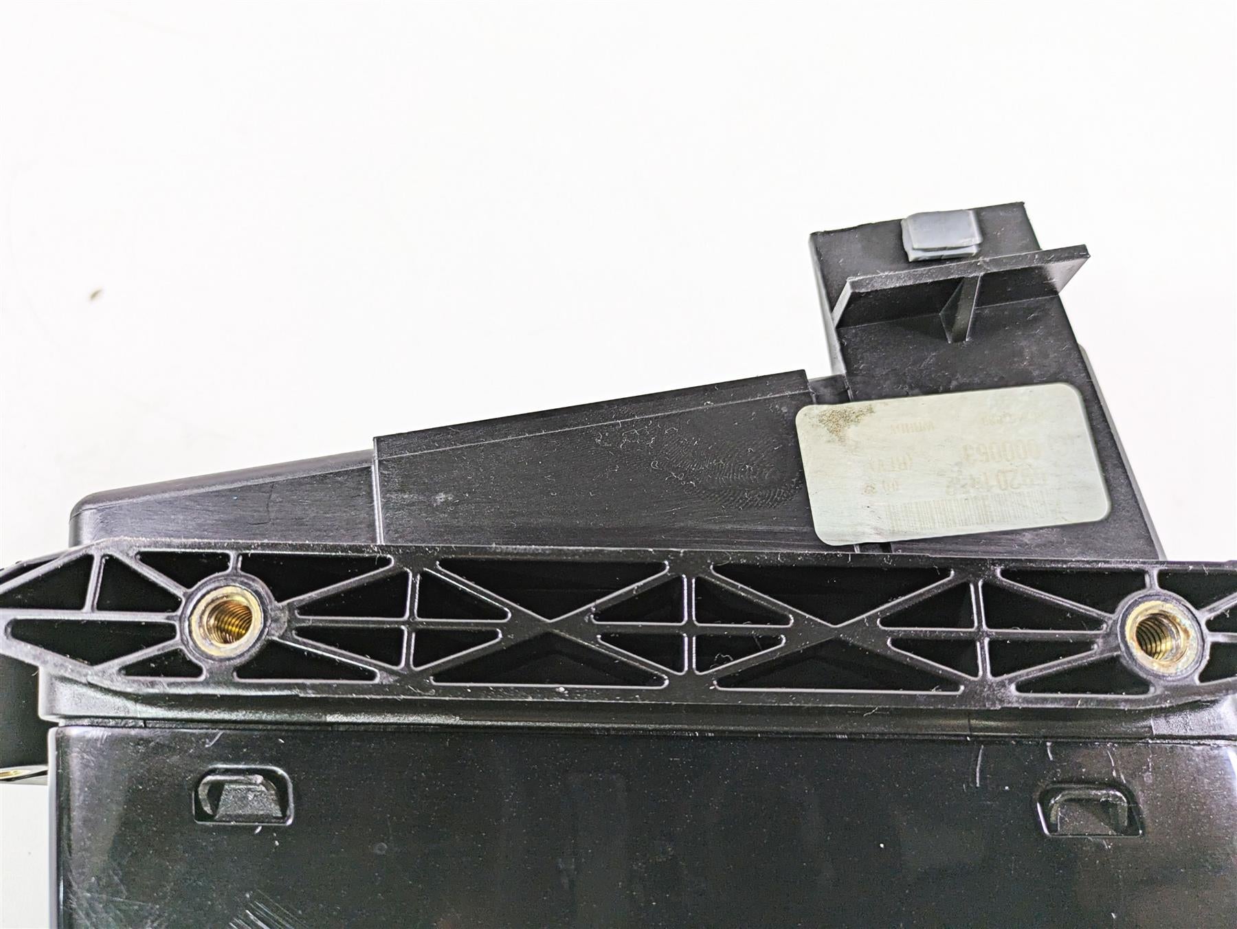 2017 Harley Dyna FXDB Street Bob Electrical Carrier Tray Stay & Cover 70367-12 {{ shop.shopifyCountryName }} - Mototech271