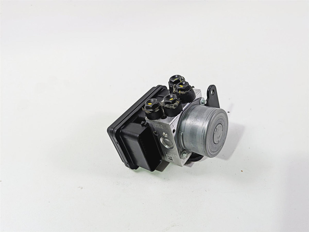 2022 Ducati Hypermotard 950 Abs Brake Pump Module 4K 54240911A {{ shop.shopifyCountryName }} - Mototech271