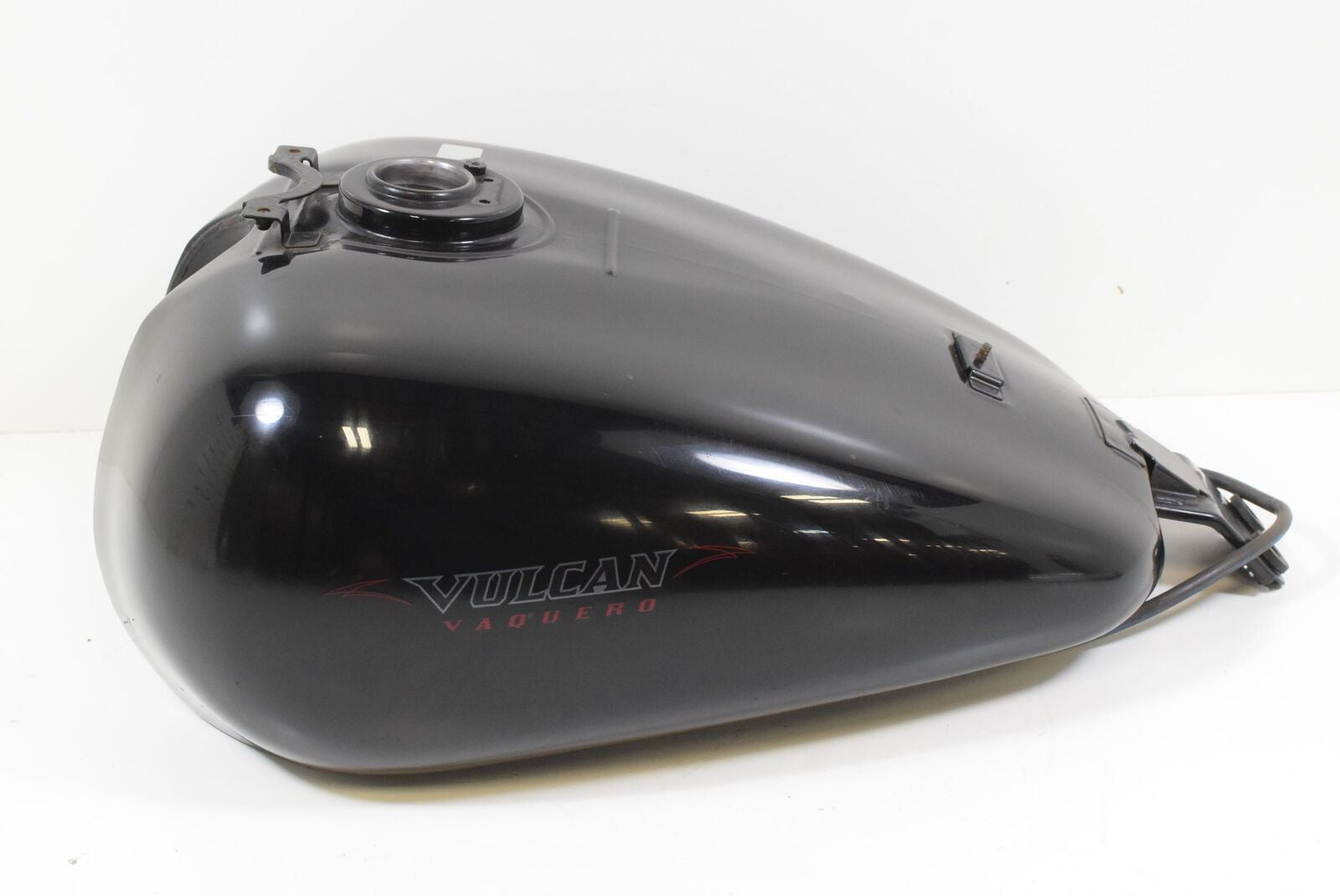 2011 Kawasaki VN1700 Vulcan Vaquero Fuel Gas Petrol Tank Reservoir 51087-5108 {{ shop.shopifyCountryName }} - Mototech271