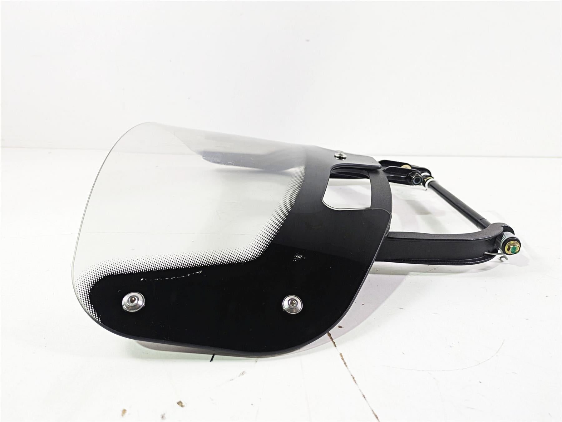 2019 Indian Chieftain Limited Windshield Windscreen & Mounts 2881797 5138467 {{ shop.shopifyCountryName }} - Mototech271