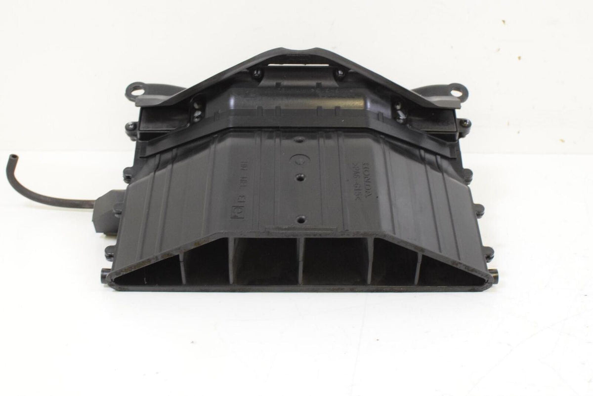 05 Honda CBR1000RR CBR1000 RR Front Air Intake Duct Ram Scoop 17251-MEL-010 {{ shop.shopifyCountryName }} - Mototech271