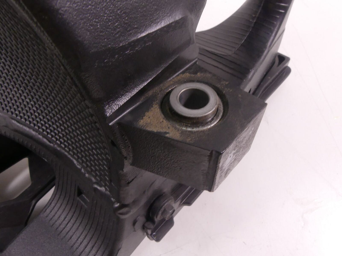 2018 Suzuki GSXR750 Rear Swingarm Swing Arm Suspension +25mm Axle 61000-14J00-YA {{ shop.shopifyCountryName }} - Mototech271