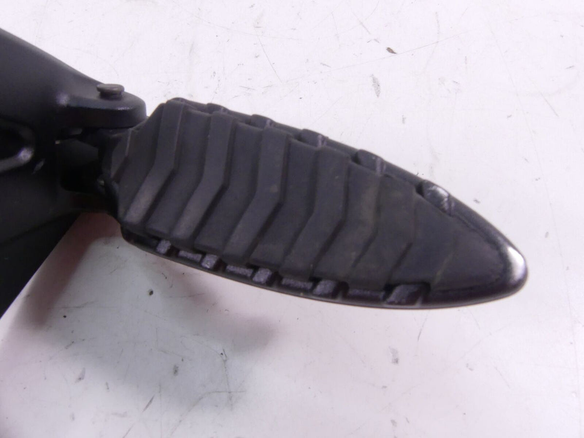 2015 Ducati Diavel Dark Right Rider Driver Footpeg Foot Peg + Mount 82431762A {{ shop.shopifyCountryName }} - Mototech271