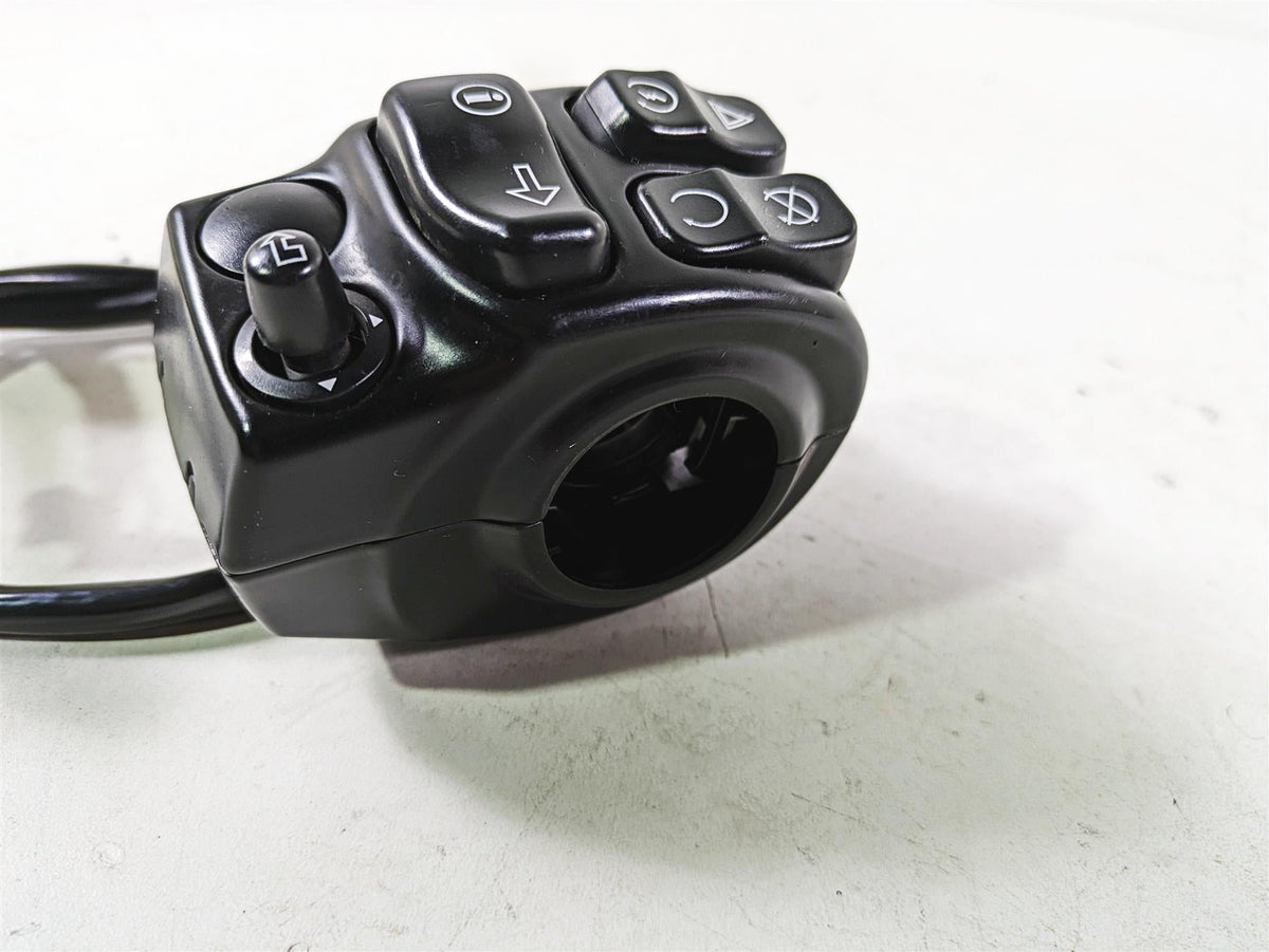 2017 Harley Touring FLTRXS Road Glide Right Hand Control Switch 71500129C {{ shop.shopifyCountryName }} - Mototech271