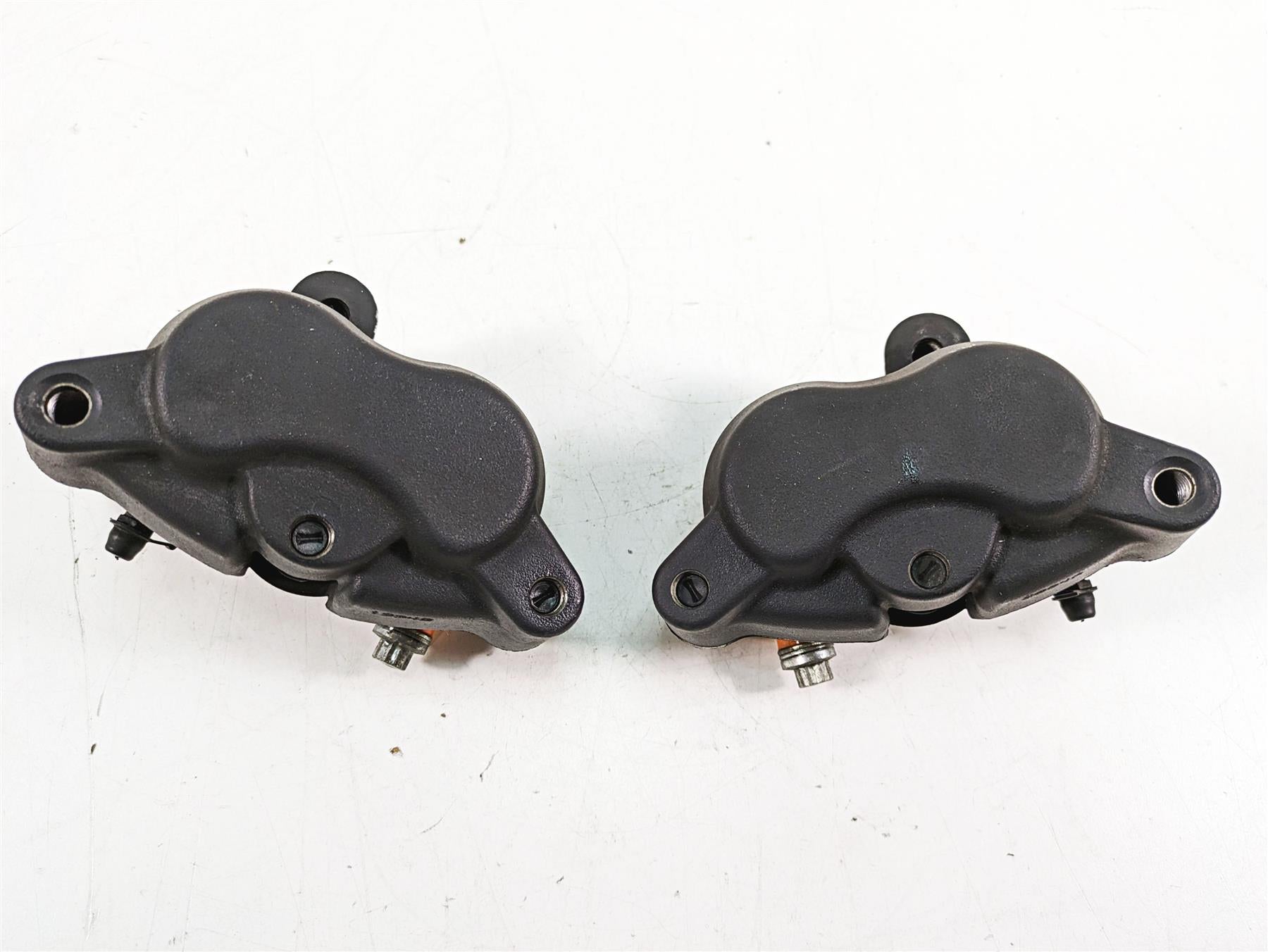 2015 Harley FXDL Dyna Low Rider Front Brake Caliper Set 41300001 41300002 {{ shop.shopifyCountryName }} - Mototech271