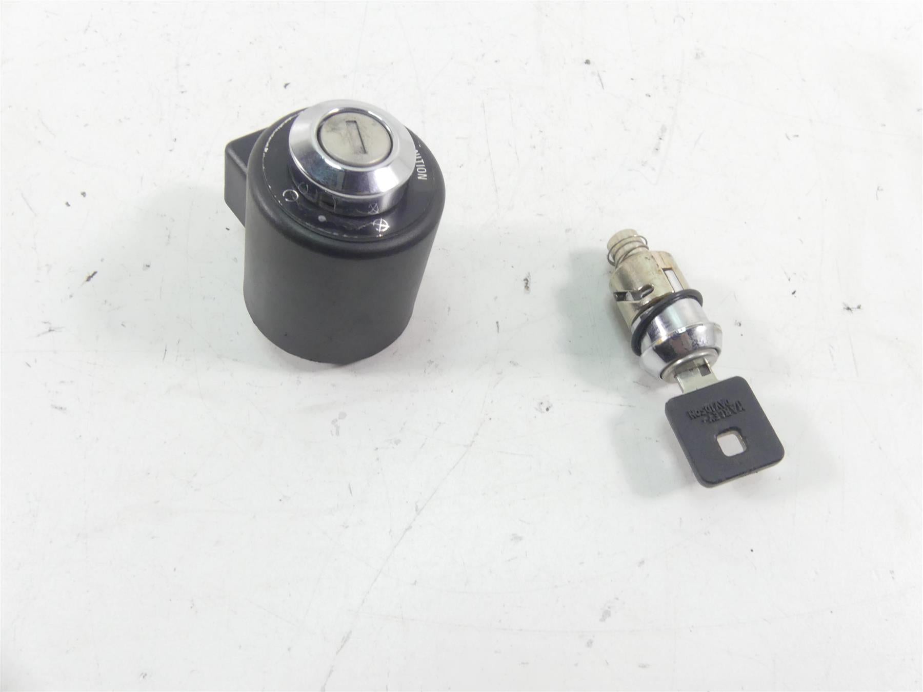 2020 Harley Sportster XL1200 NS Iron Ignition Switch Lock Key Set 71400083 {{ shop.shopifyCountryName }} - Mototech271