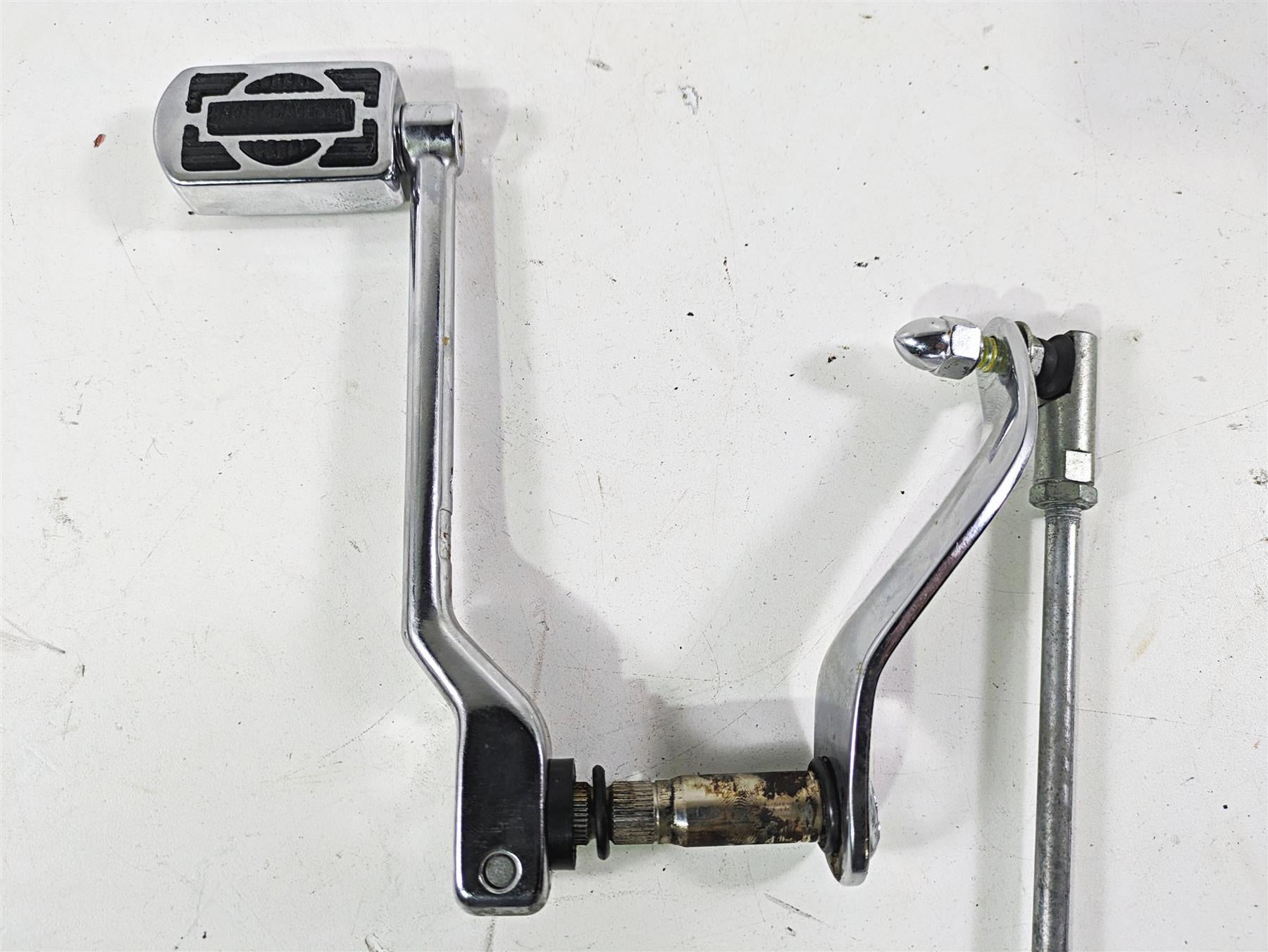 2003 Harley FLSTC Softail Heritage 100th Front Left Floorboard Shifter 33895-82 {{ shop.shopifyCountryName }} - Mototech271