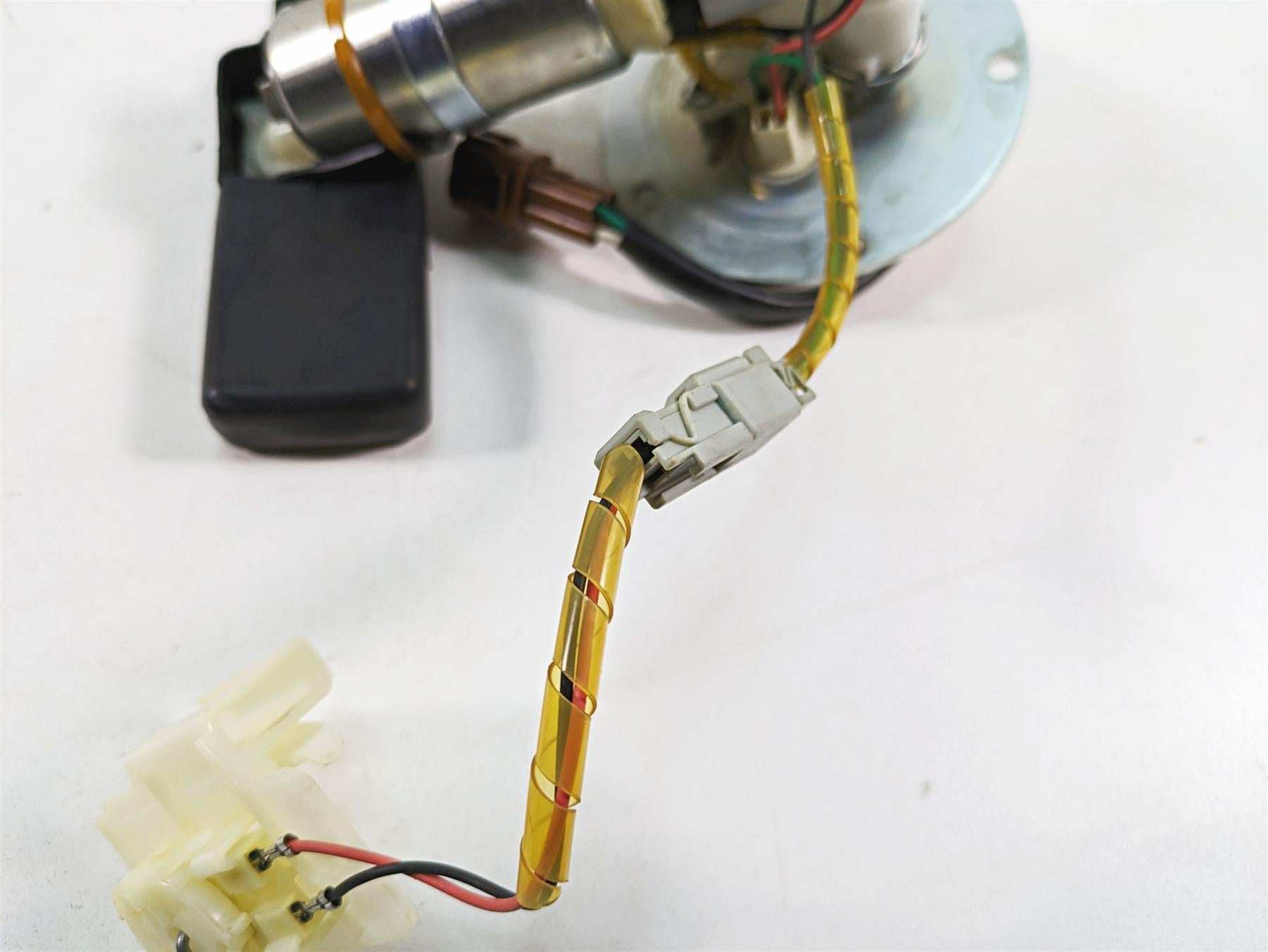 2016 Suzuki M109R VZR1800 Fuel Gas Petrol Pump & Sending Unit Tested 15100-48G11 {{ shop.shopifyCountryName }} - Mototech271