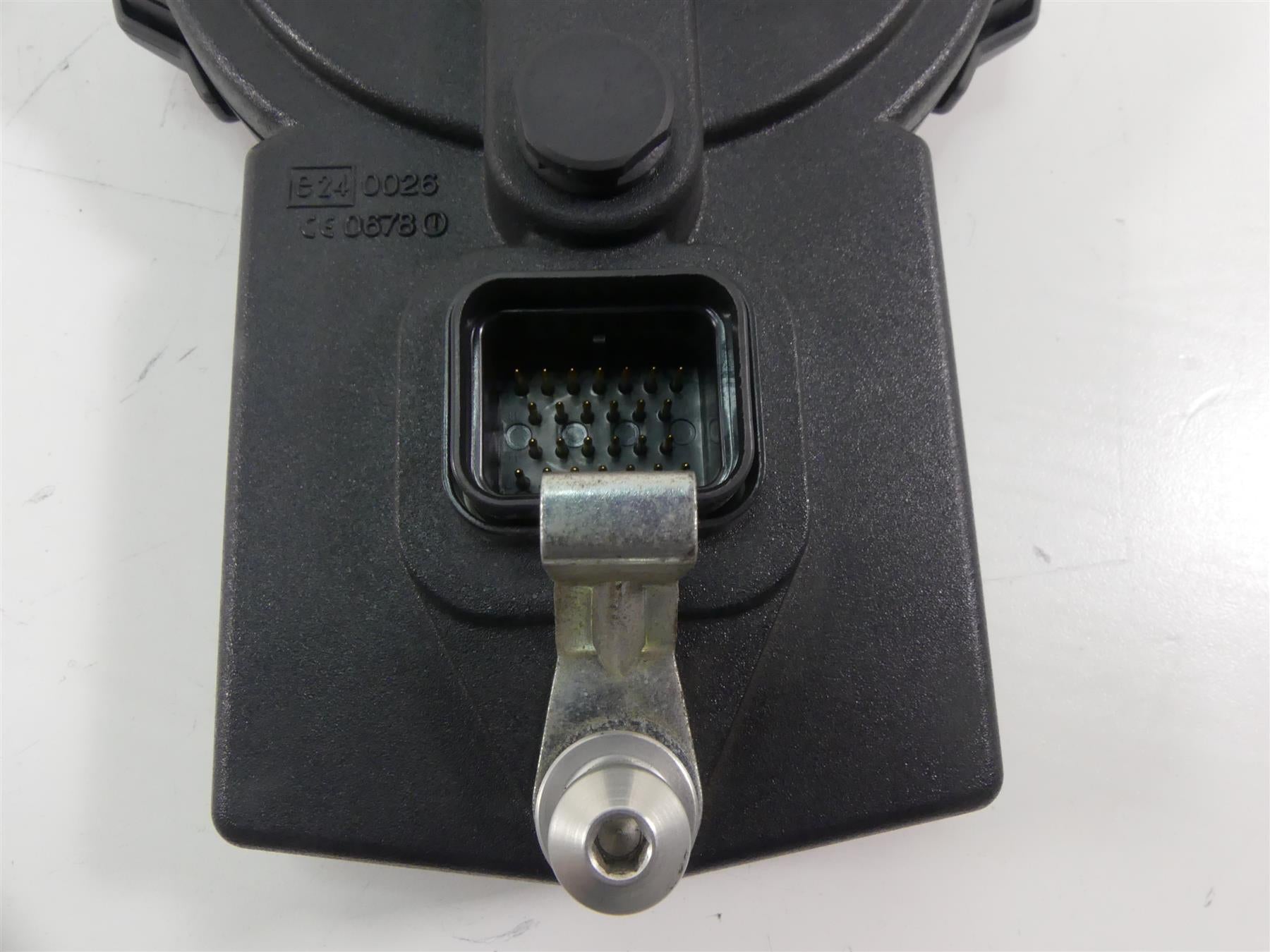 2006 Ducati 999 Biposto Speedometer Speedo Gauge Instrument -20K -Read 40610151F {{ shop.shopifyCountryName }} - Mototech271