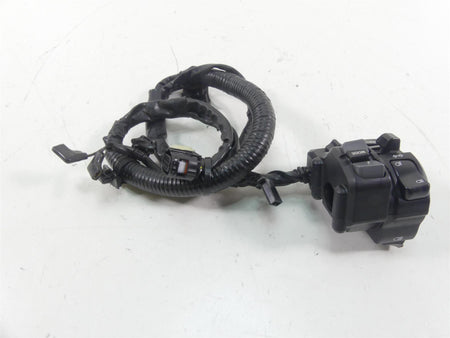 2022 Yamaha MT09 FZ09 Left Hand Turn Signal Control Switch B7N-83969-01-00 {{ shop.shopifyCountryName }} - Mototech271