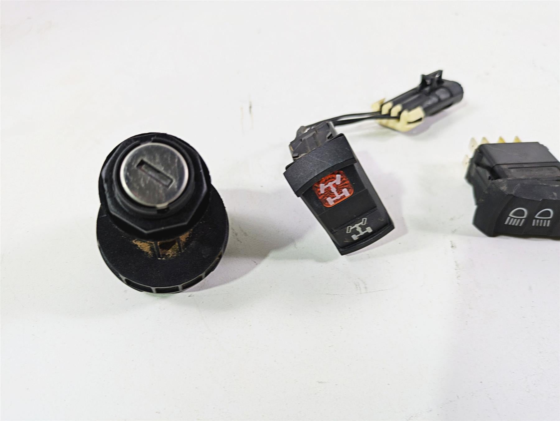 2019 Polaris RZR XP 1000 Highlifter Ignition Awd Lights Switch Set + Key 4016058 {{ shop.shopifyCountryName }} - Mototech271