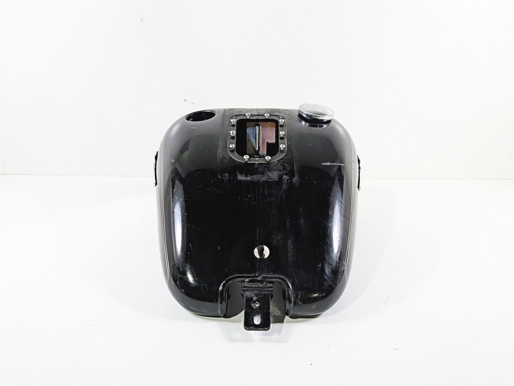 2012 Harley Softail FLSTF Fat Boy Fuel Gas Petrol Tank 61625-11 {{ shop.shopifyCountryName }} - Mototech271