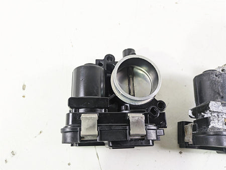 2015 BMW R1200GS Adv K51 Throttle Body Bodies Set 13548564959 {{ shop.shopifyCountryName }} - Mototech271