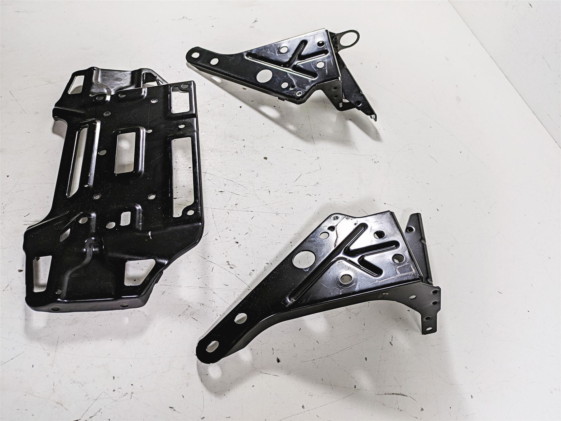 2015 Harley Touring FLHXS Street Glide Front Fairing Mounting Hardware 57000169A {{ shop.shopifyCountryName }} - Mototech271