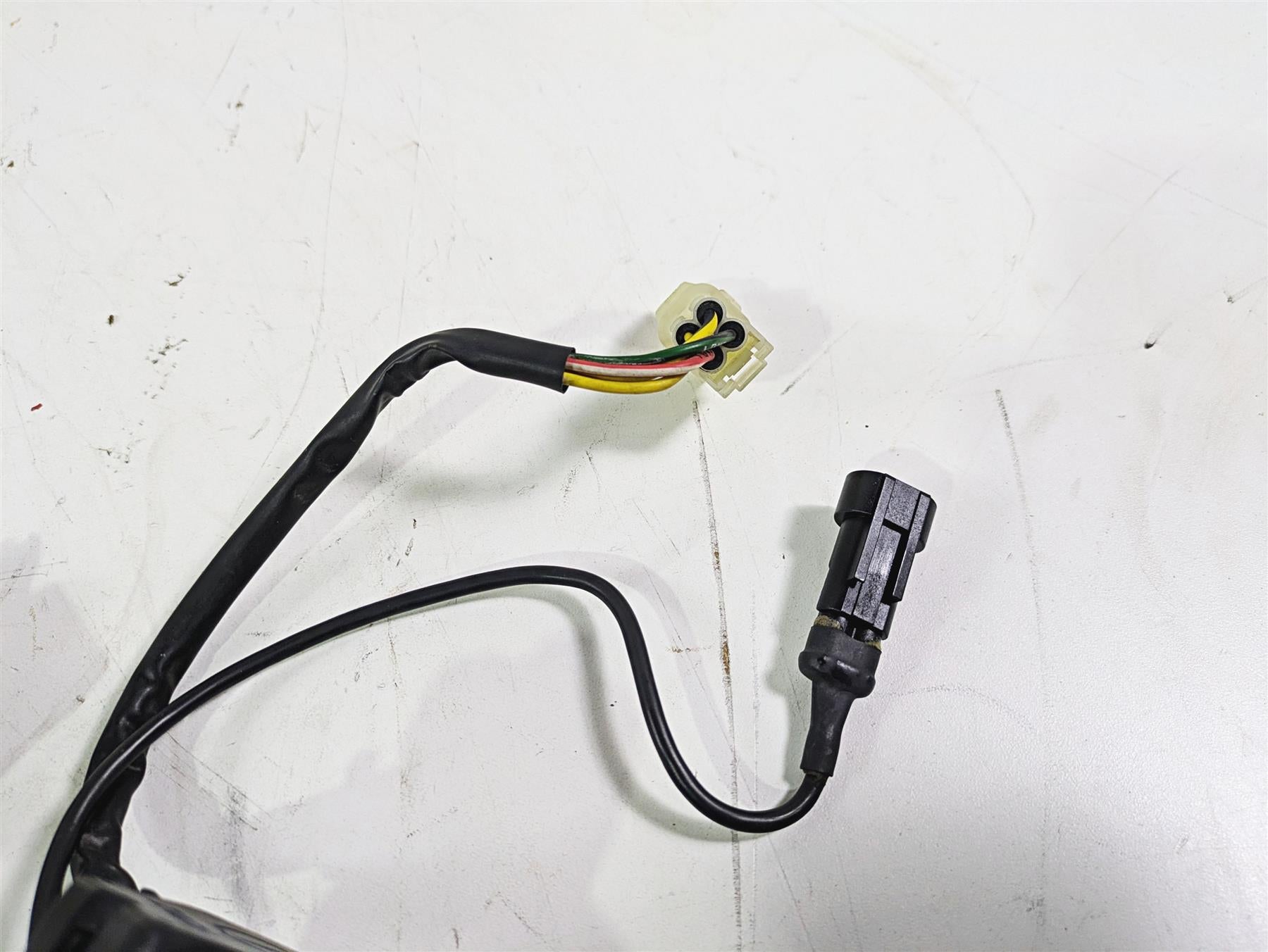 2009 Ducati Monster 1100 S Speedometer Gauge 19K Ignition Switch Key 40610703A {{ shop.shopifyCountryName }} - Mototech271