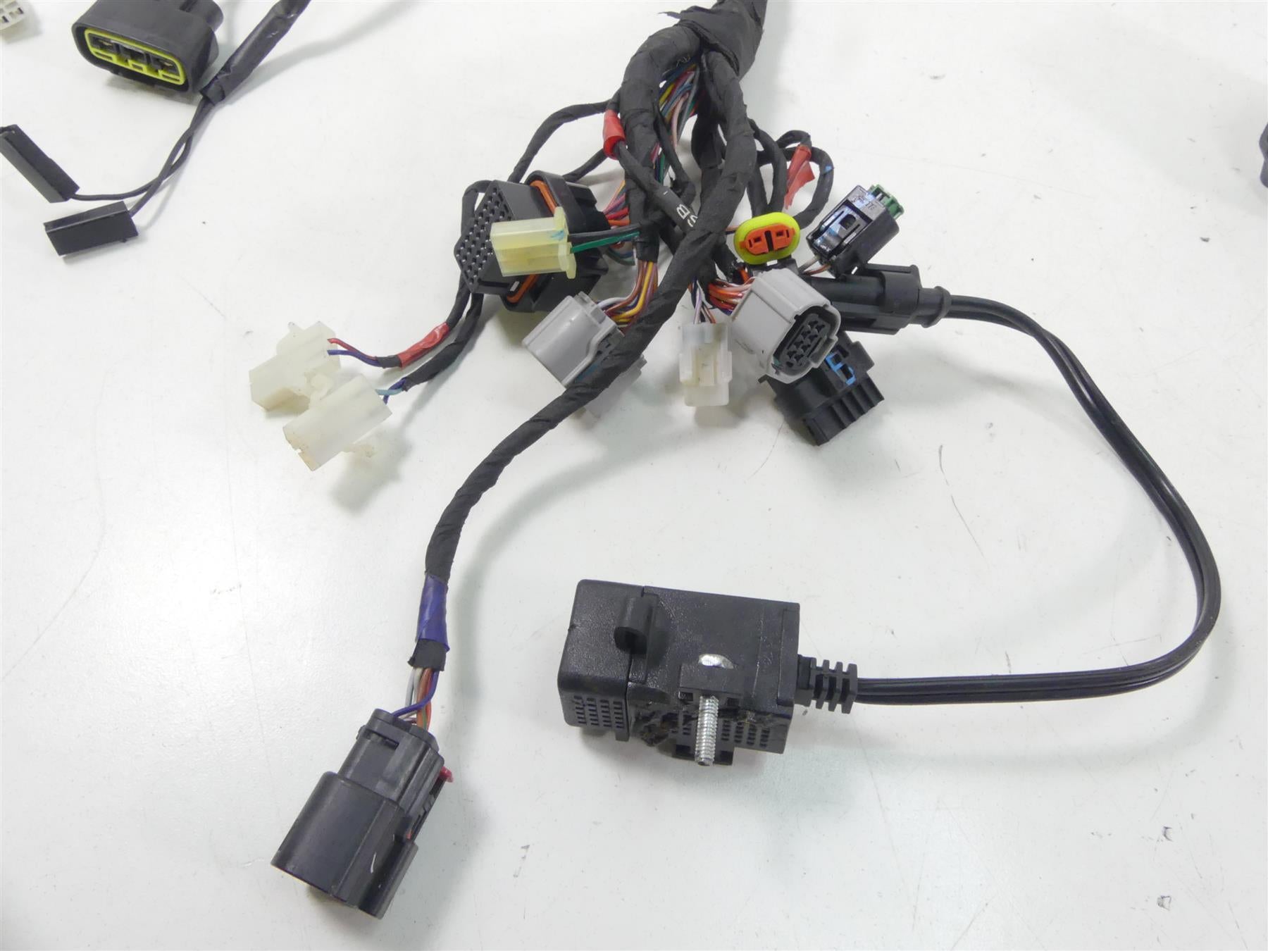 2021 Aprilia RS 660 Main & Engine Wiring Harness Loom 2D000458 2D000459 {{ shop.shopifyCountryName }} - Mototech271