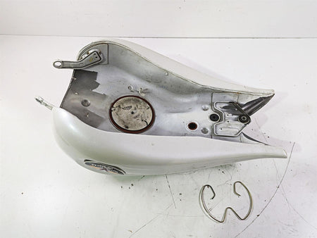 2004 Victory Kingpin Fuel Gas Petrol Tank Bronze Mist Pearl White - Dent 1014755 {{ shop.shopifyCountryName }} - Mototech271