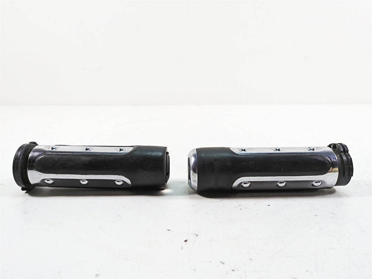 2009 Harley Dyna FXDFSE CVO Fat Bob Ironside Hand Grip Set 56971-07 56972-07 {{ shop.shopifyCountryName }} - Mototech271