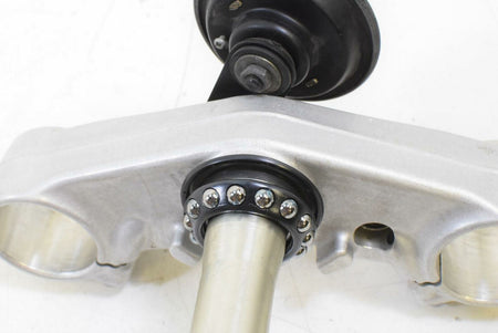 2009 Triumph Daytona 675 Lower Triple Tree Steering Yoke T2044130 {{ shop.shopifyCountryName }} - Mototech271