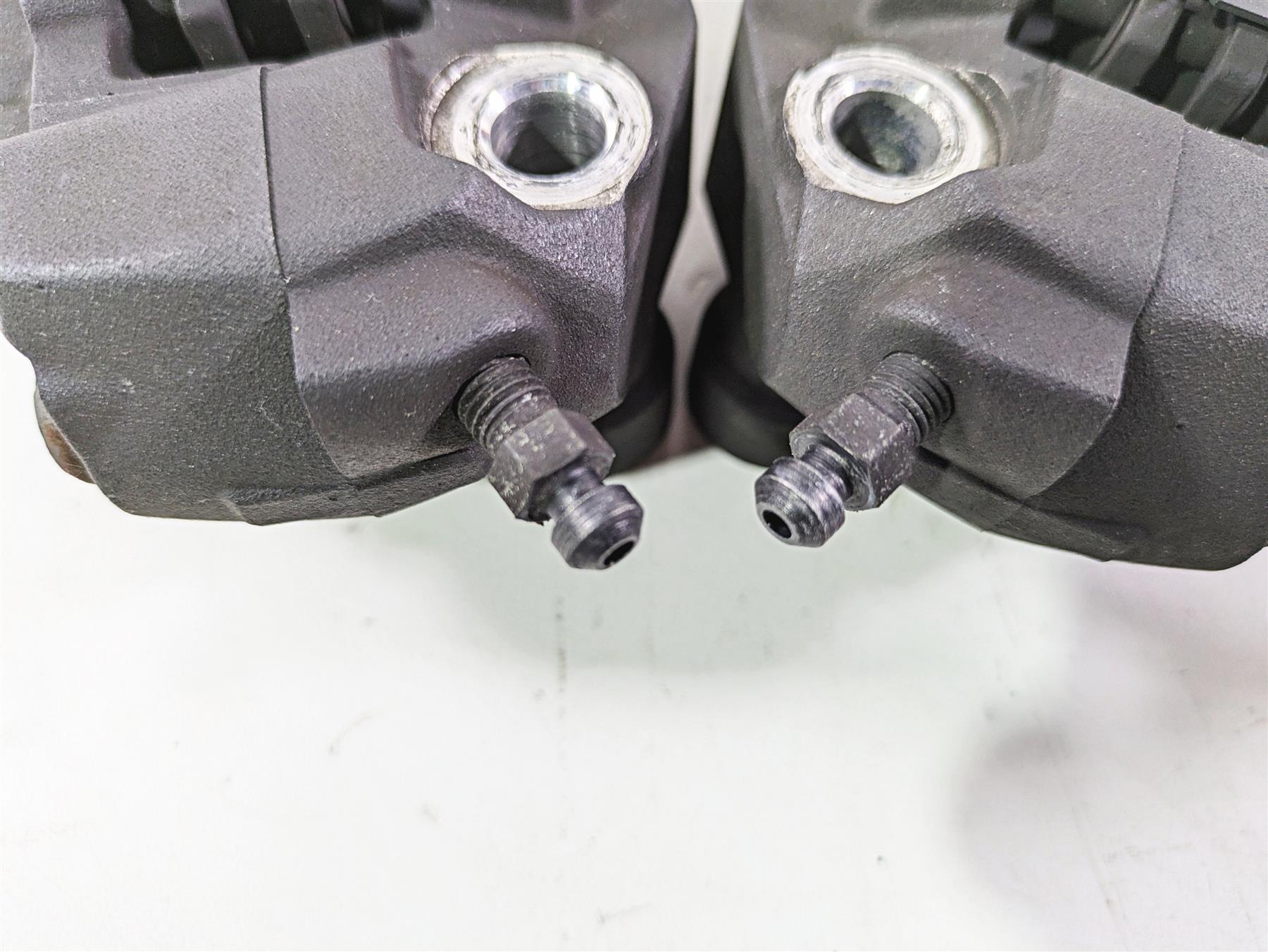 2008 Suzuki GSXR600 Front Brake Caliper Set Tokico 59100-41G30-999 {{ shop.shopifyCountryName }} - Mototech271