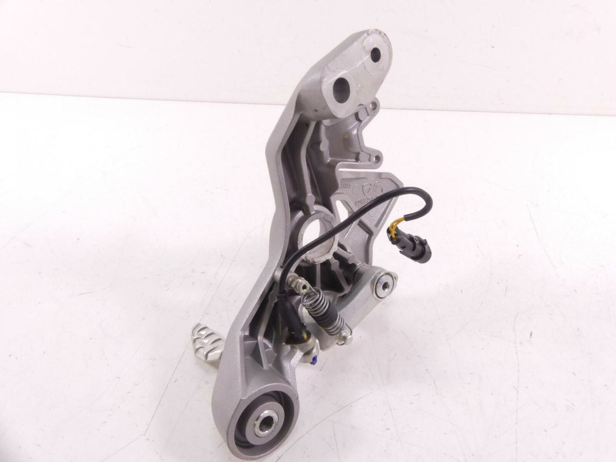 2019 Ducati Supersport 939 S Right Rider Driver Footpeg & Brake Pedal 82432971B {{ shop.shopifyCountryName }} - Mototech271