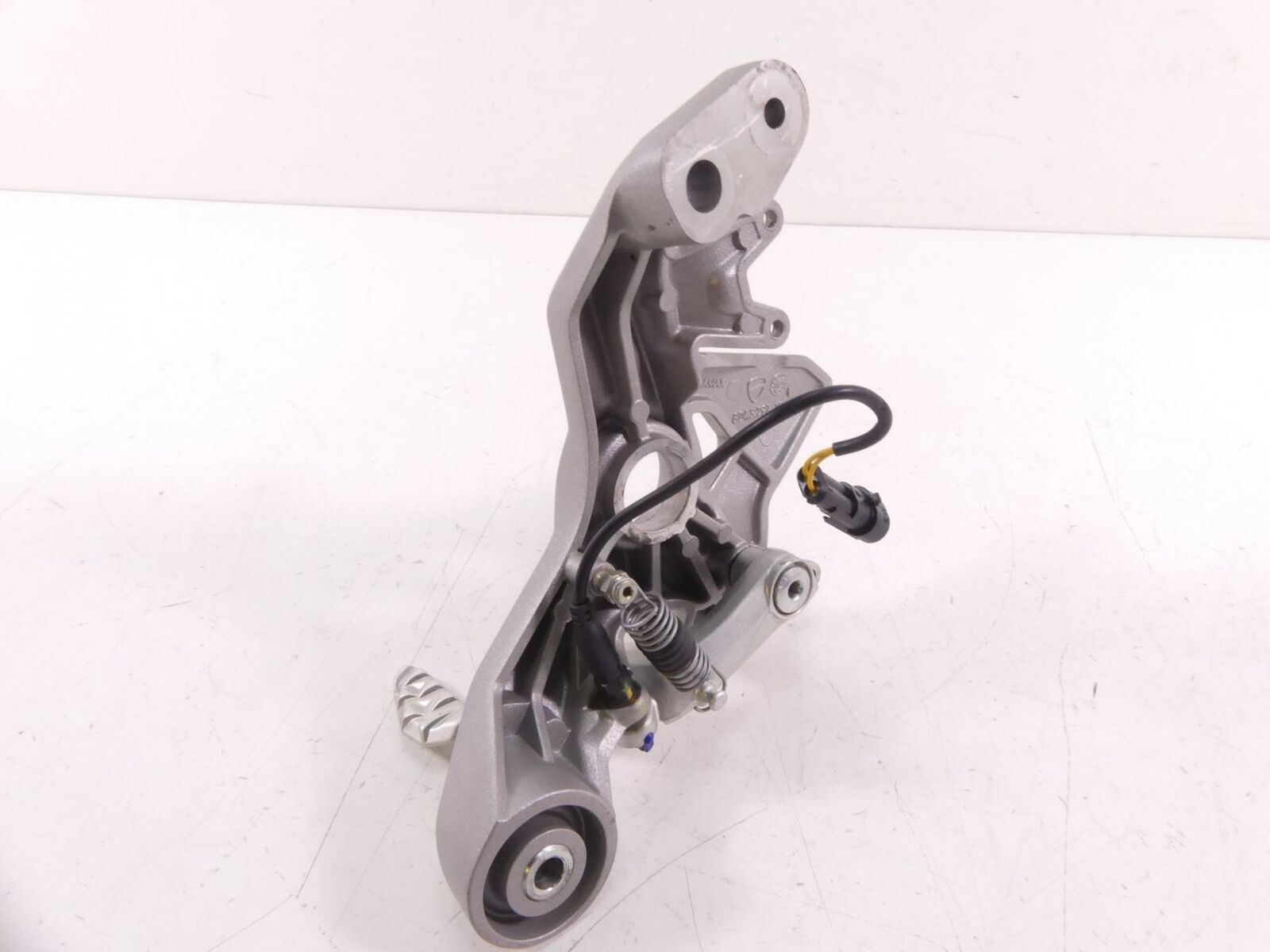2019 Ducati Supersport 939 S Right Rider Driver Footpeg & Brake Pedal 82432971B {{ shop.shopifyCountryName }} - Mototech271