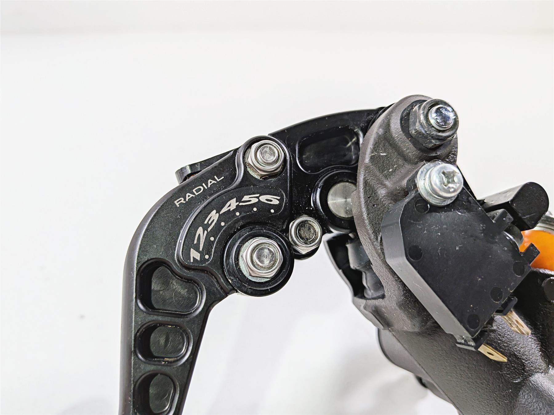 2016 Yamaha YZF R1 RN32 Front Nissin 5/8 Radial Brake Pump 2CR-2580A-00-00 {{ shop.shopifyCountryName }} - Mototech271