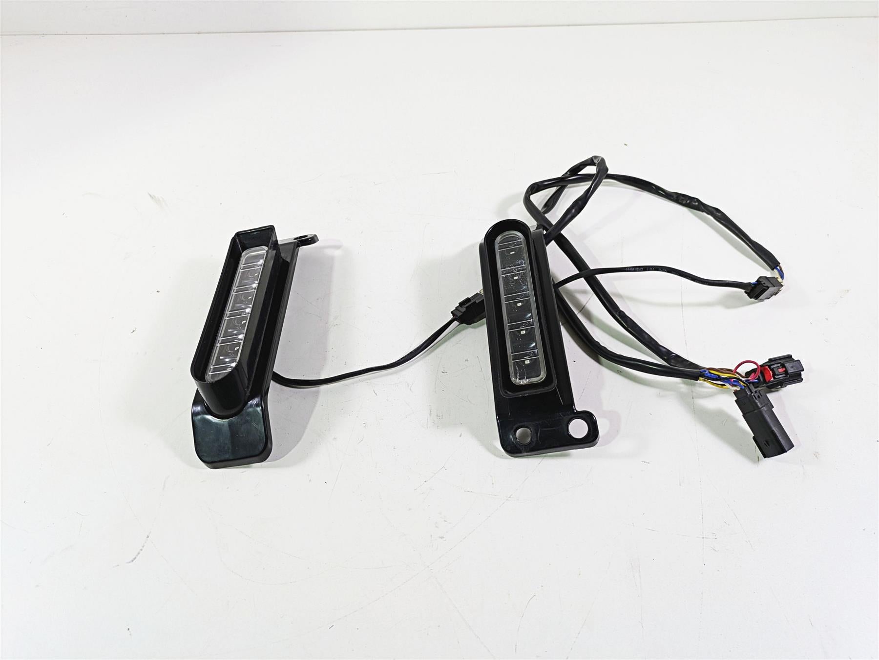 2017 Harley Touring FLHTKSE CVO E-Glide Rear Filler Blinker Light Set - Read