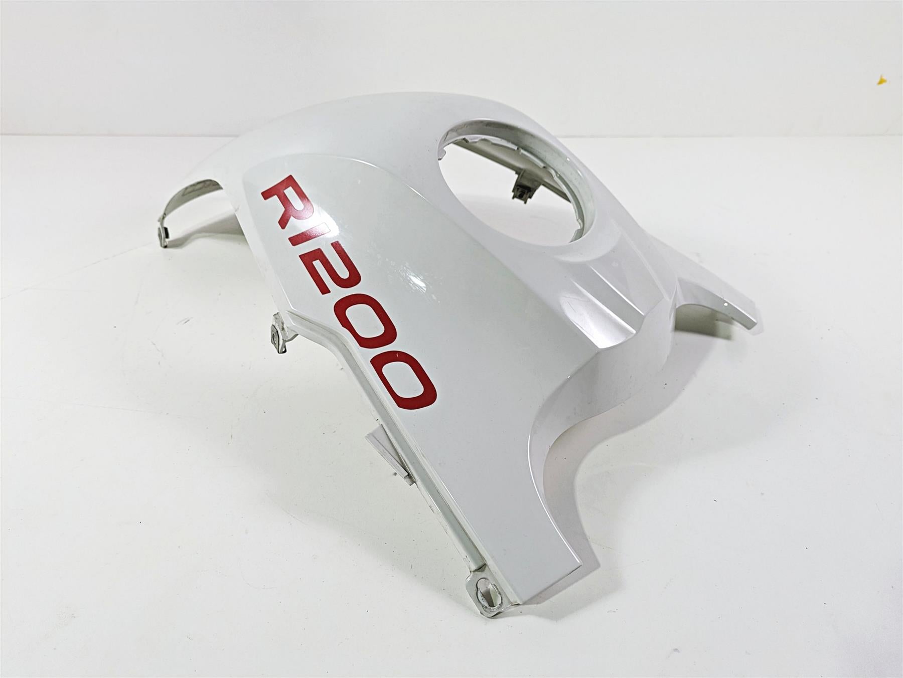 2006 BMW R1200GS K255 Adv Tank Center Cover Fairing 46637706283 46637706284 {{ shop.shopifyCountryName }} - Mototech271