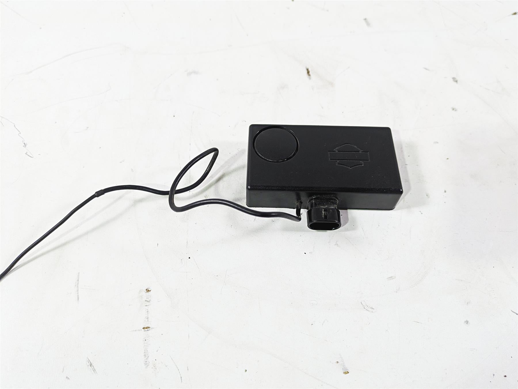 2008 Harley Touring FLHTCU E-Glide 105TH Siren Antenna Box Module 68970-06A {{ shop.shopifyCountryName }} - Mototech271