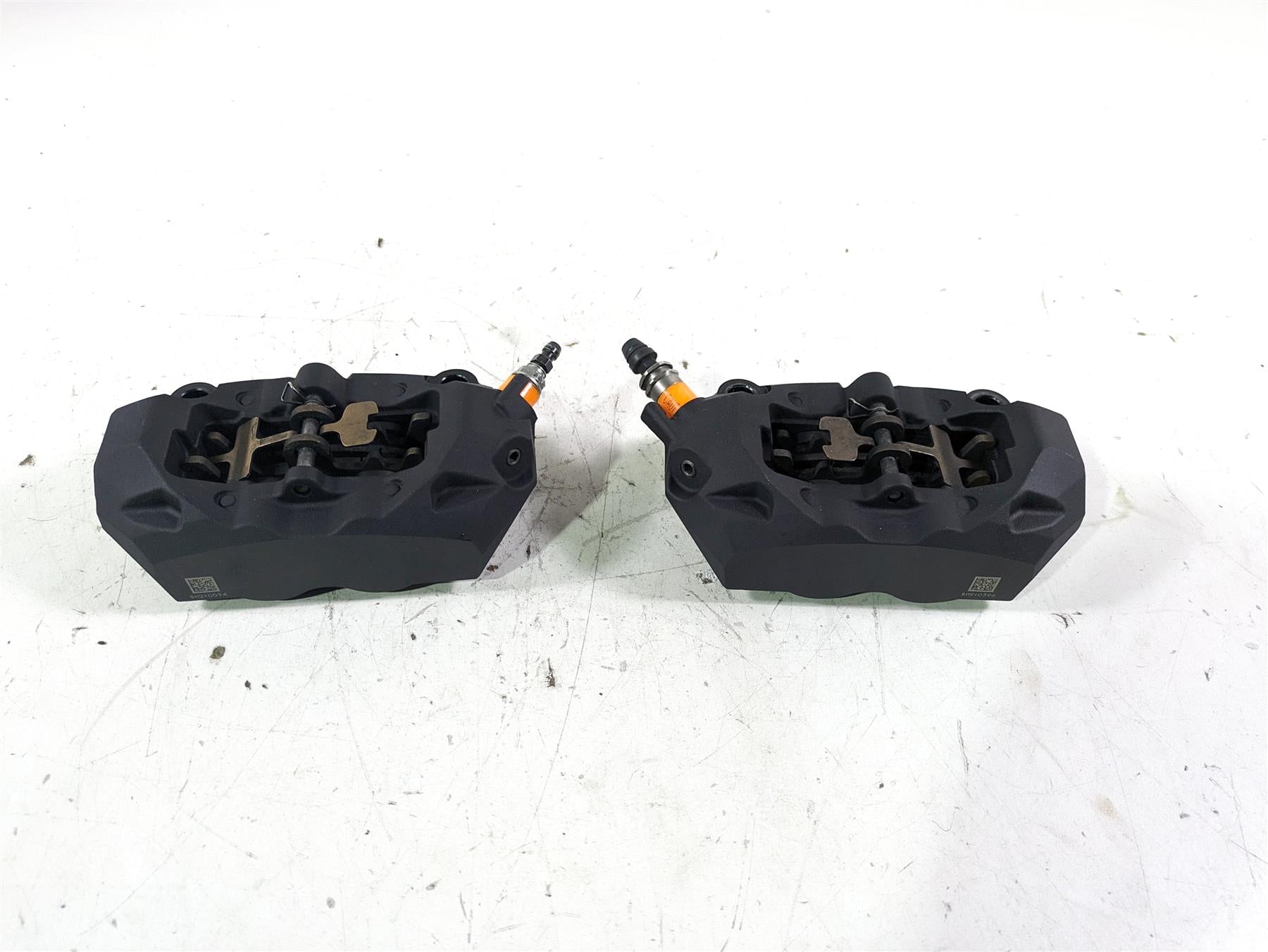 2022 BMW R1250 RT K052 Brembo Front Brake Caliper Set 34118556206 34118556205 {{ shop.shopifyCountryName }} - Mototech271