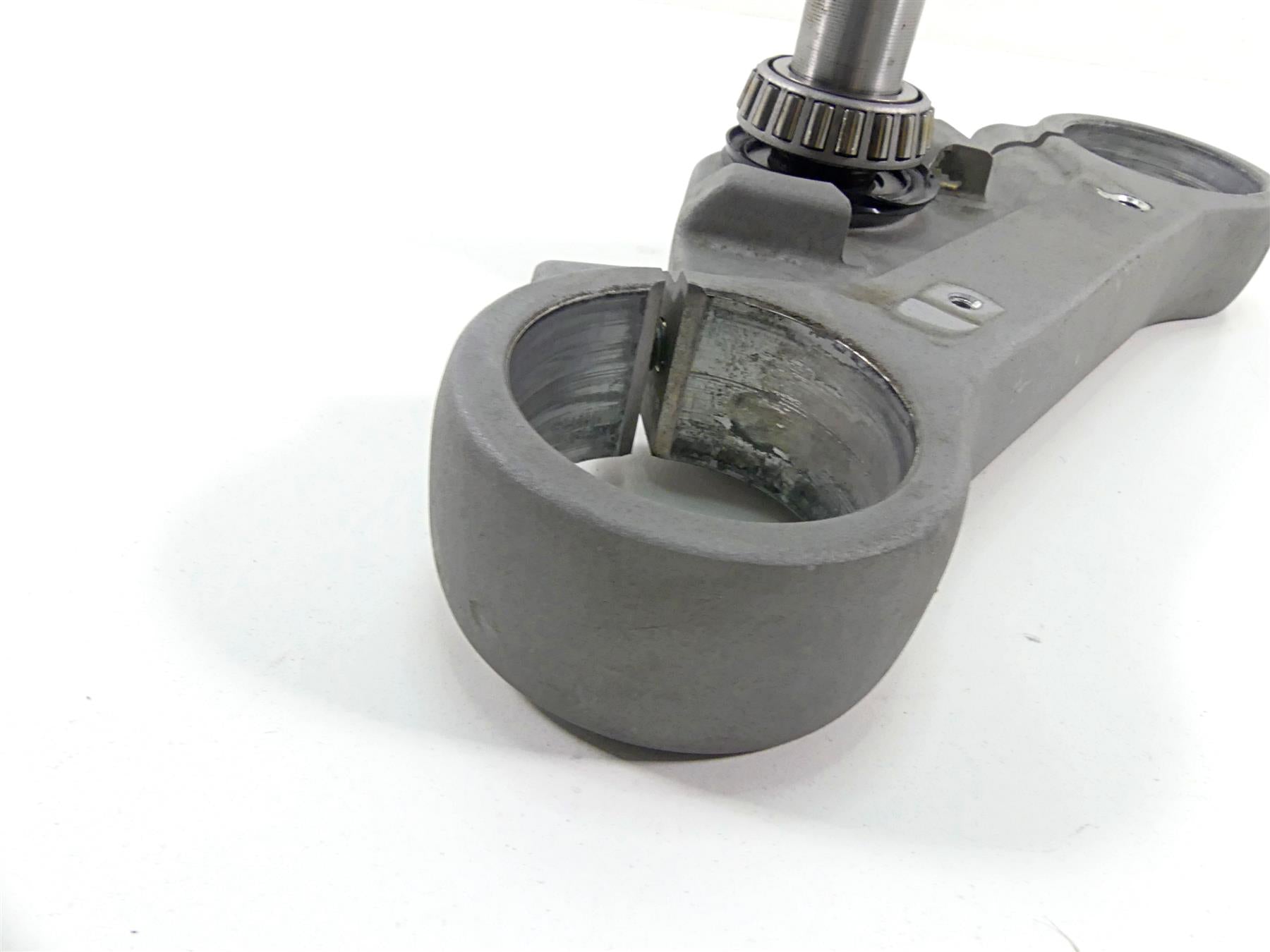 2009 Harley XR1200 Sportster Lower Triple Tree Steering Clamp 56mm Read 46050-08 {{ shop.shopifyCountryName }} - Mototech271