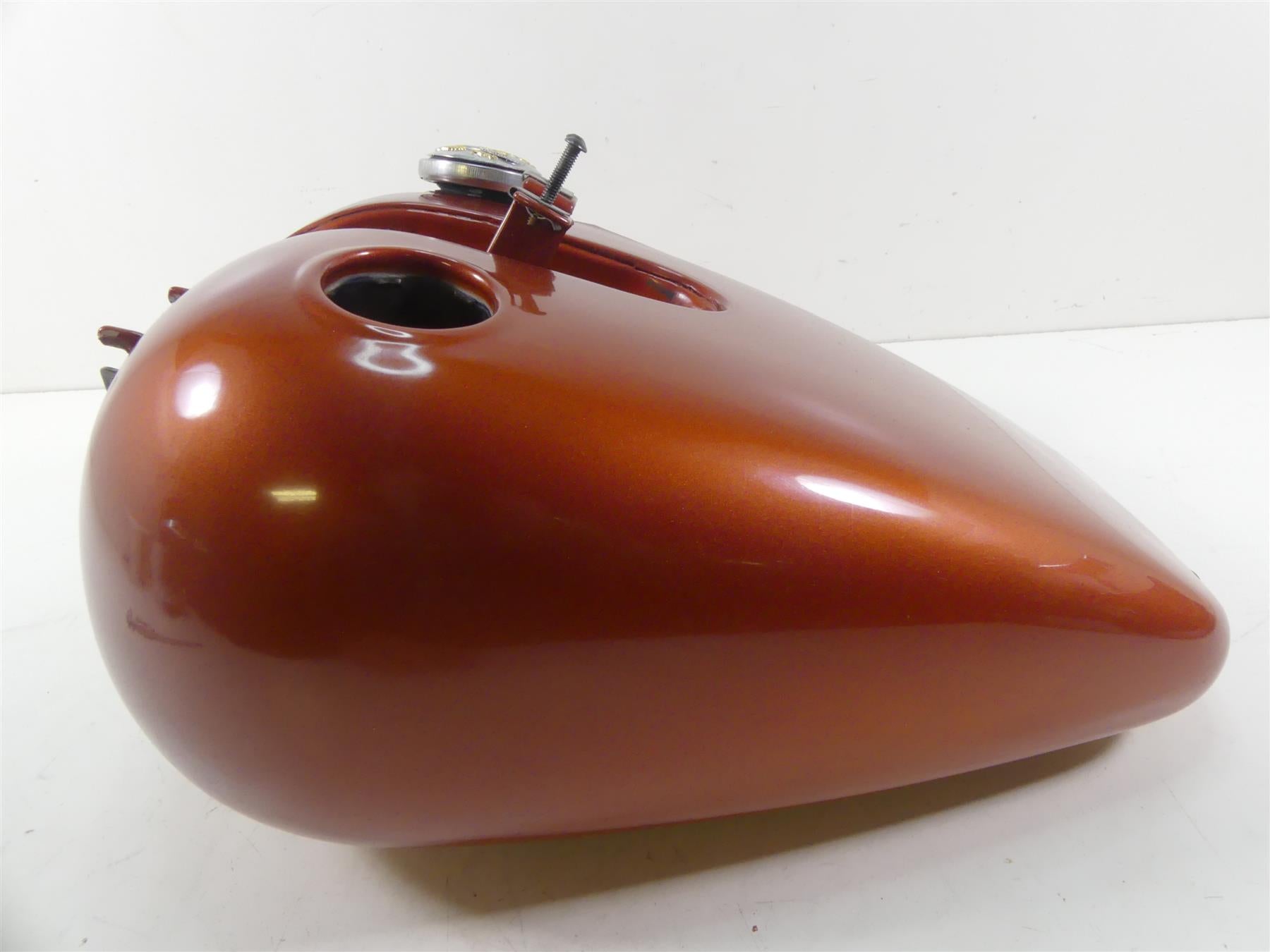 1993 Harley Dyna FXDL Low Rider Fuel Gas Petrol Tank -Dented 61054-92 {{ shop.shopifyCountryName }} - Mototech271