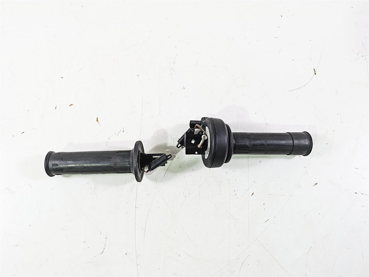 2017 BMW F800GS Adv K75 Heated Left Right Hand Grip Set 61318522470 61318552119 {{ shop.shopifyCountryName }} - Mototech271