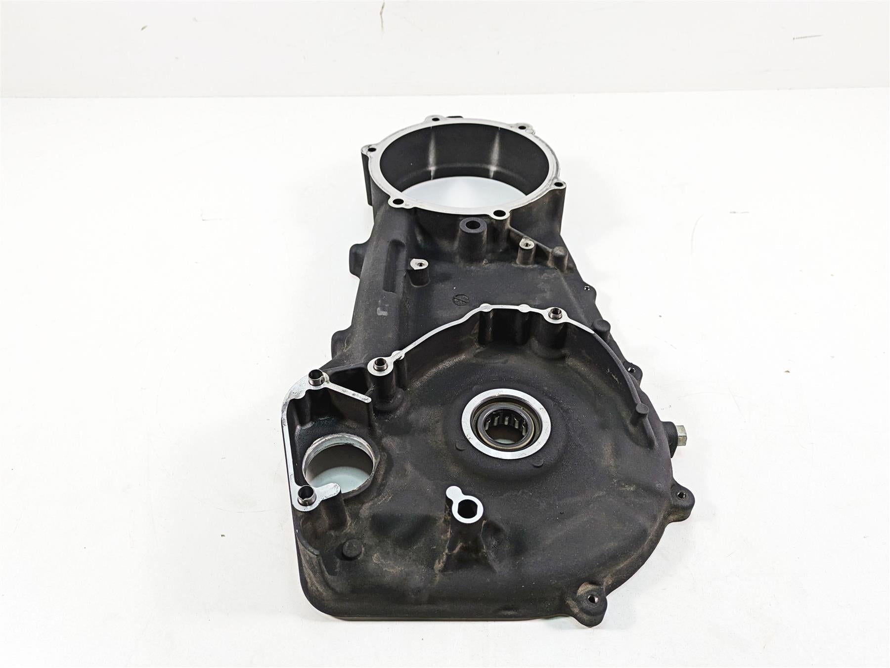 2012 Harley FLD Dyna Switchback Inner Primary Drive Clutch Cover 60681-06C {{ shop.shopifyCountryName }} - Mototech271