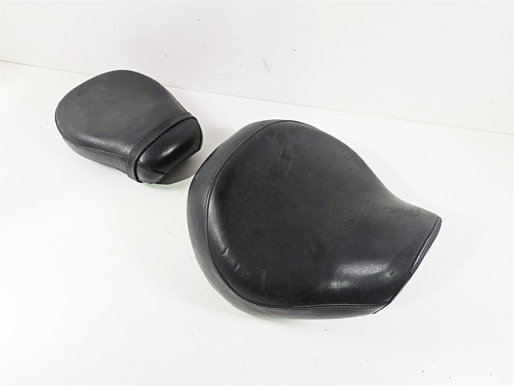1999 Yamaha XV1600 Road Star Front Rear Seat Set 4WM-24710-00 4WM-24750-00 {{ shop.shopifyCountryName }} - Mototech271