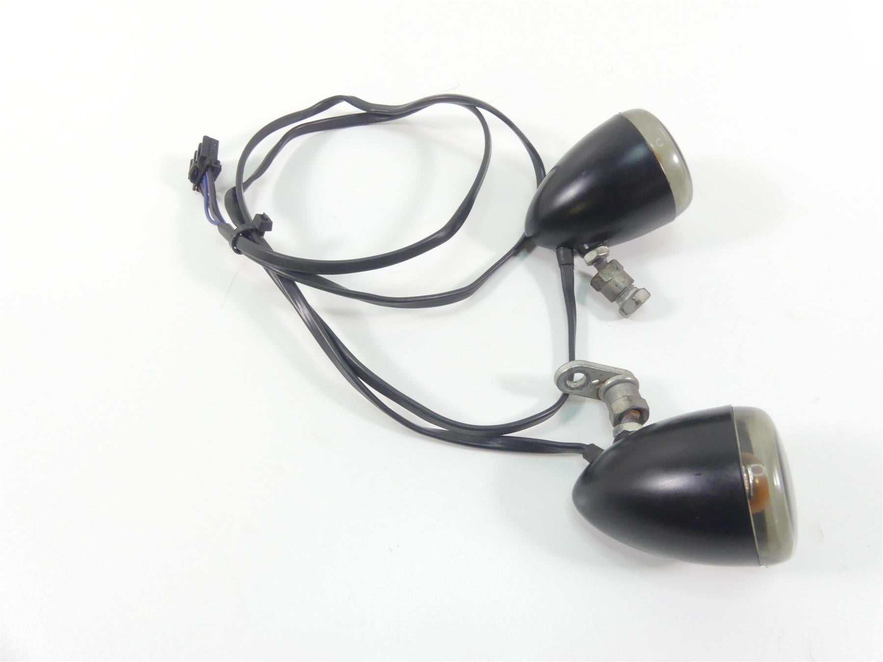 2008 Harley Softail FLSTSB Cross Bones Front Turn Signal Set -Read 68804-06 | Mototech271