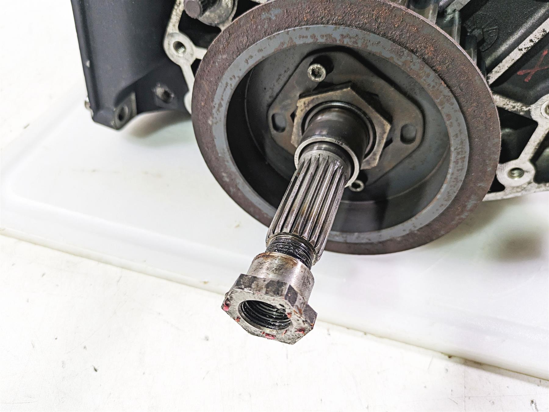 2002 Harley FLSTC Softail Heritage Classic 5-Sp Transmission Gear Box 34732-00A {{ shop.shopifyCountryName }} - Mototech271