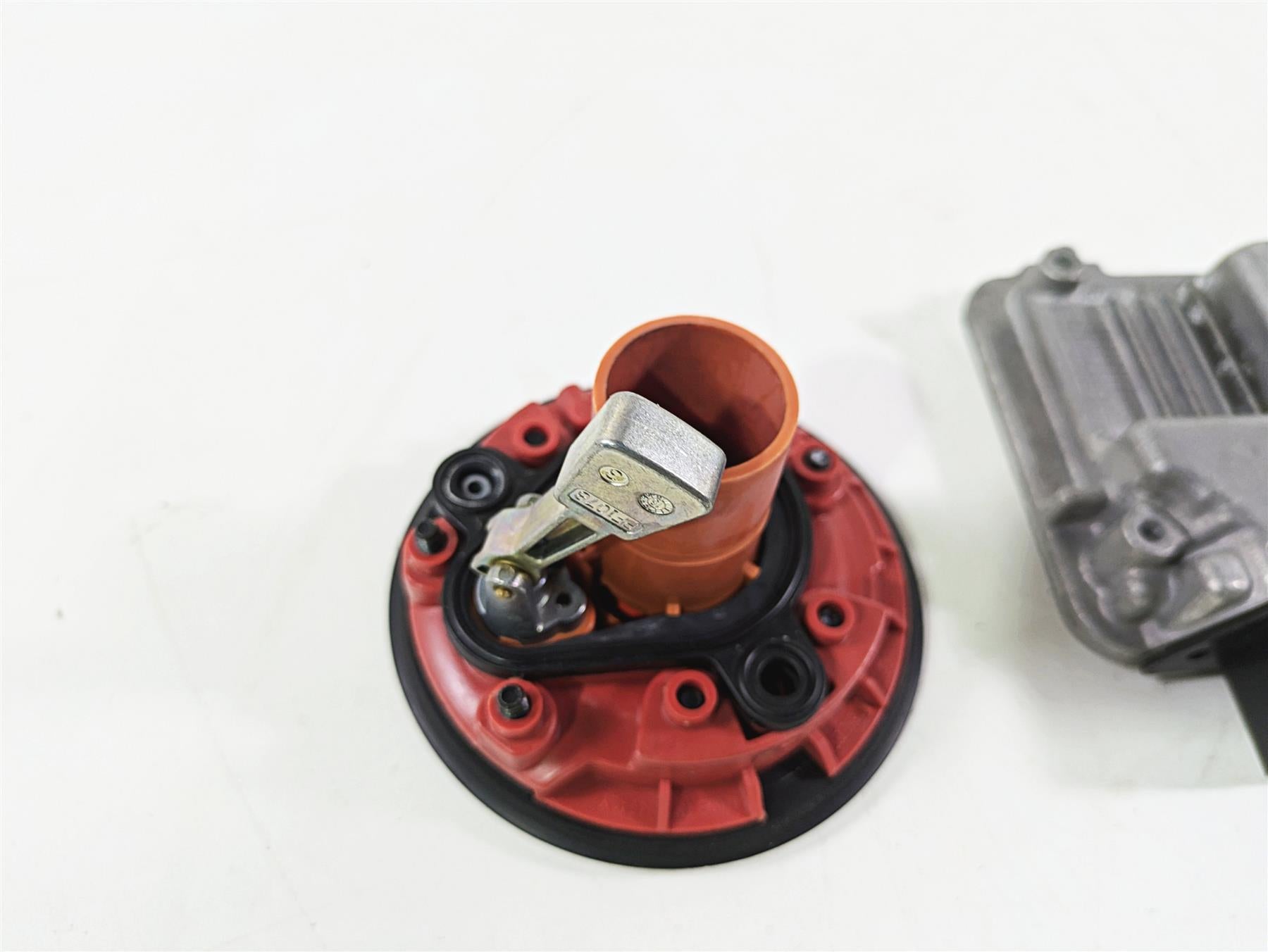 2016 BMW S1000RR K46 Cdi Ignition Switch Set Immobilizer 13618552934 51258540948 {{ shop.shopifyCountryName }} - Mototech271