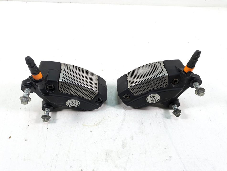2014 Harley Touring FLHTK Electra Glide Brembo Front Brake Caliper Set 43027-08 {{ shop.shopifyCountryName }} - Mototech271