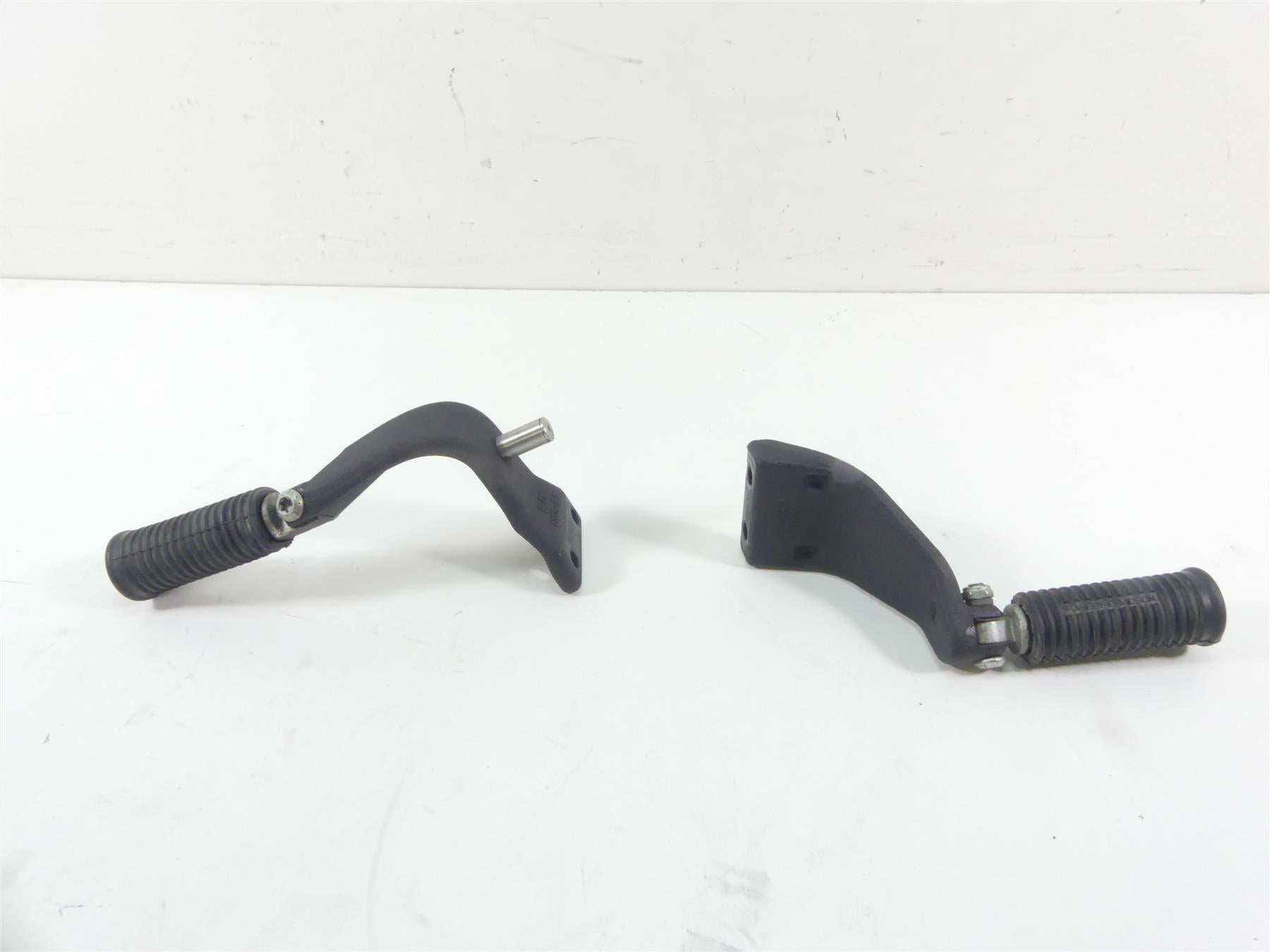 2013 Harley FXDWG Dyna Wide Glide Front Rider Mid Foot Control Peg Set UGS-1-1 {{ shop.shopifyCountryName }} - Mototech271