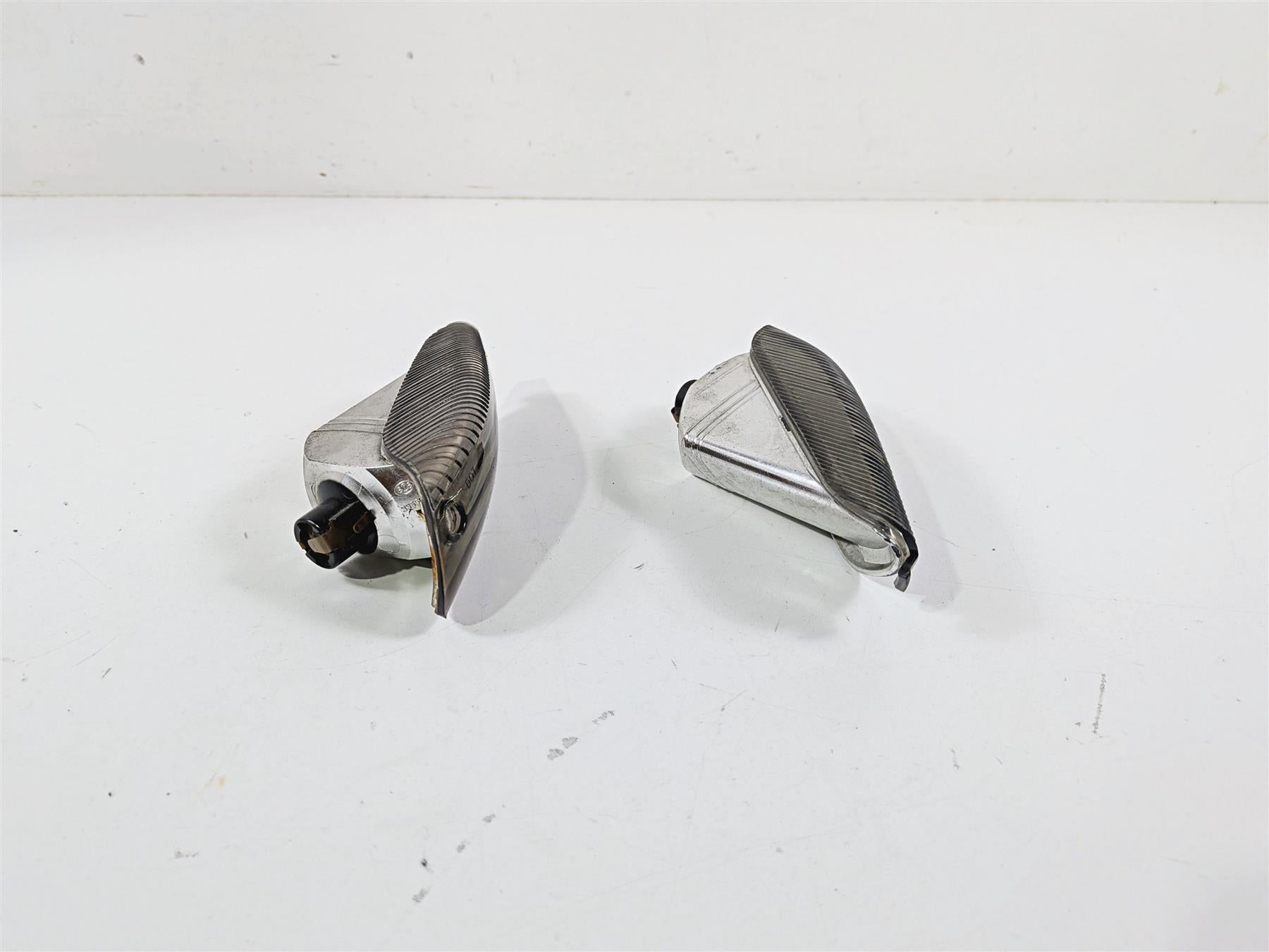 2008 Aprilia RSVR 1000 Factory Rear Blinker Turn Signal Set AP8127284 AP8127285 {{ shop.shopifyCountryName }} - Mototech271