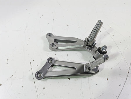 2005 Kawasaki ZX12R Ninja Rear Passenger Footpeg Set 35063-0062-458 {{ shop.shopifyCountryName }} - Mototech271