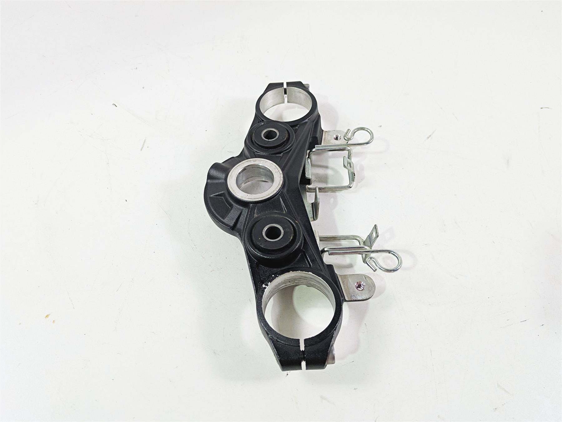2020 Kawasaki Z900 ZR900 Upper Triple Tree Steering Clamp 44039-0167-18R {{ shop.shopifyCountryName }} - Mototech271